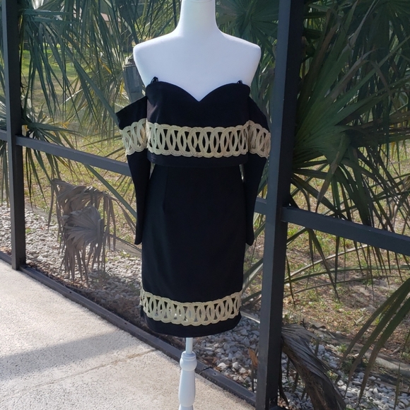 Soieblu Off-the-shoulder metallic detail dress - Picture 3 of 9